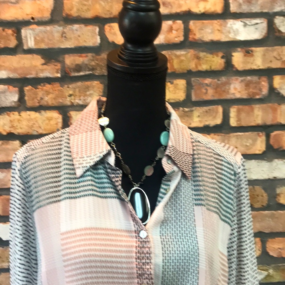 Jones New York - Pink Patterned Dress Button Down Top - Large - Picture 3 of 6